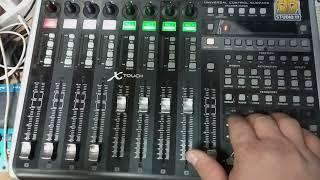 Настраиваем цвет дисплеев на Behringer X-Touch