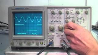 Tektronix 2445 Digital oscilloscope　動作確認