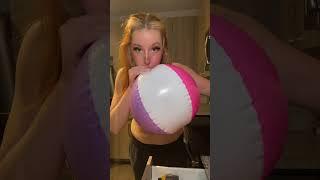 Beach ball pop #gingergirl #foryou #tapping #balloons #beachball