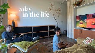 a day in the life  new read, gaming w/ benji, art exhibit