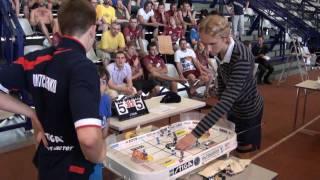 Настольный хоккей-Tablehockey-WCh-2011-DMITRICHENKO-GALUZO-Game6-comment-SPIVAKOVSKY