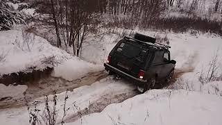 Roadcruza RA3200 задним ходом в горку