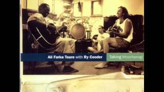 Ali Farka Toure and Ry Cooder - Soukora