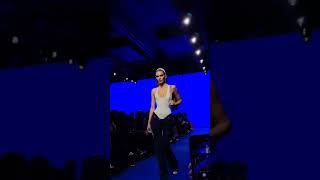 #kendaljenner #shorts #youtube #viral #ytshorts #runway #model #celebrity #yt