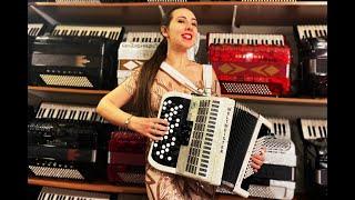 WELTROM602CWH - White Pearl Weltmeister Romance 602 Chromatic Button Accordion C MM 60 72 $1999