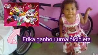 faxina / Erika ganhou uma bicicleta 