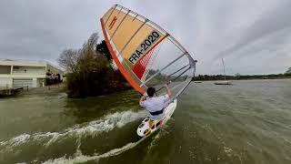 Jibe session, Bic Tchno 293 FR (Crash in cold water) insta 360 one R windsurf footage.