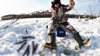 ЗИМНЯЯ РЫБАЛКА ПРИ -40° Горная Рыбалка на дальнем Востоке на реке Амур в январе.