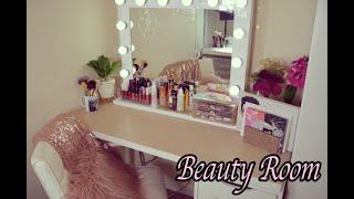 Beauty Room Tour ️  جولة في غرفة الملابس والمكياج