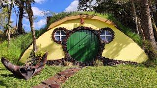 Hobbit house build