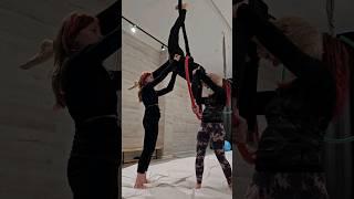 процесс изучения новых трюков #воздушноекольцо #aerialhoop #воздушная_акробатика