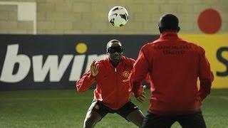 Telepathic football: Yorke & Cole vs Rooney, Welbeck & Hernandez