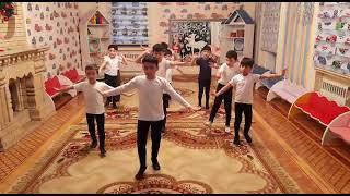 Yeni rəqsin qurulması.#kreativ #tedris #tehsil #reqs #gimnastika  #oglanlar