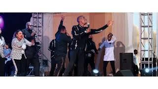 Kings mumbi mm       official TULUMBE UWAMWEO Live on stage.