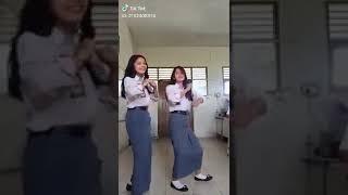 Tik tok abg sma goyang hot anjing kacili