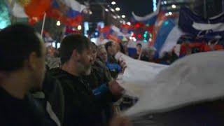 Сотни сербов вышли на пророссийский митинг в Белграде