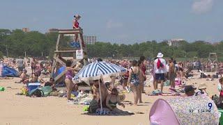 Chicago’s first heat wave sees temperatures climb into the mid-90s