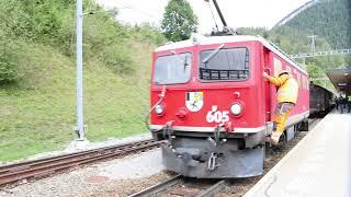 RhB, Filisur, Lok Ge 4/4 II 611 mit Charterzug, Historischer Zug mit Ge 4/4 I 605, 17.09.2024