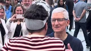 Tim Cook meets Jimmy Fallon at Apple Store   September 20, 2024