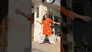 Me core  | Kanishtha Sharma | #bollywood #viraldance