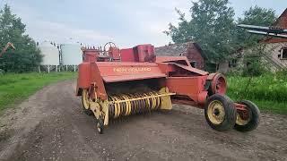 Drag it or Drive ? Self Propelled Baler New Holland 1282