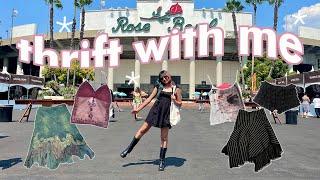 THRIFT WITH ME // thrifting at the *LARGEST* flea market in LA during a HEATWAVE!!!