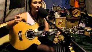 The Narrowboat Sessions 2015, Alexandra Jayne, 'Hullabaloo'