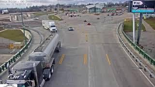 Peace Bridge - Canadian Inspection Lanes