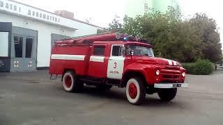 [Soviet siren СГУ-60] Fire trucks responding to call