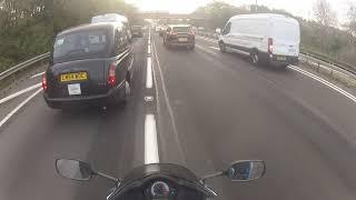 Black Cab 50293 LM54 WDC nearly kills motorcyclist