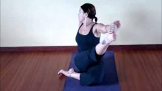 Vidya Jacqueline Heisel of Frog Lotus Yoga international - Hip Opening Flow (3)