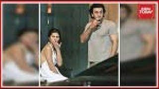 mahira khan Celebs CAUGHT With Love Bites