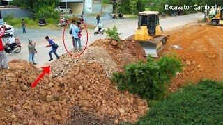 Episode 3 Komatsu D R 51PX Dozer Pushing Soil Bury Trash And Team Truck Working Unloading Filling Up