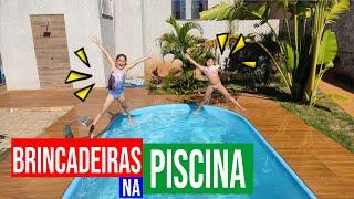 Brincadeiras na Piscina