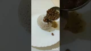 Enjoying Chiratta Puttu & Kadala Curry – Healthy Kerala Breakfast!