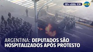 Deputados saem feridos de protesto na Argentina