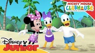 Mickey Mouse Clubhouse - Surfing | Official Disney Junior Africa