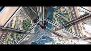 Tom Cruise in Mission: Impossible -- Ghost Protocol - Dubai Burj Khalifa scene