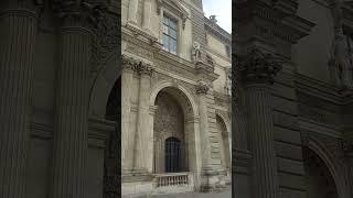 Le musée du Louvre et ses pyramides #music #soundtrack #film #movie #paris #parisvibes #louvremuseum