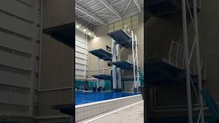 Rate this dive out of 10 #subscribe for more !  #diving #highdiving #olympics #खतरा  #sports