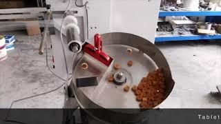 small vertical candy : capsule : tablet counting packing machine Made by Today Machine Co Ltd