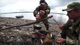 ВОТ ЭТО РЫБАЛКА НА СЕВЕРЕ. УХА НА КОСТРЕ. ПЛОТВА И ОКУНЬ НА ДОНКИ.