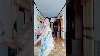 Tiktok berdaster goyang pinggul