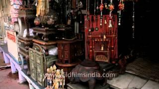 Traditional Rajasthani arts and crafts on sale - Udaipur