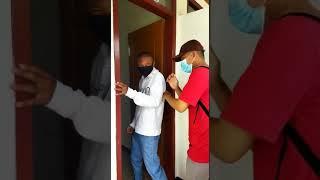 MOMEN KETIKA ANDA BERAK DI WC SEKOLAH