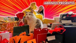 ABRINDO TODOS OS PRESENTES DE ANIVERSÁRIO!