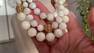 Прикраси з перламутру білого… (Jewelry made of white mother-of-pearl...)