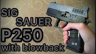 Lego Sig Sauer P250 with blowback | P250 с возвратным механизмом из лего!