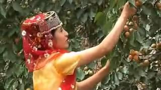 Tajiks of China singing