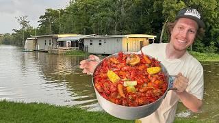 5 Days Living in a Bayou Houseboat - Crawfish Boil & GIANT Alligator Gar